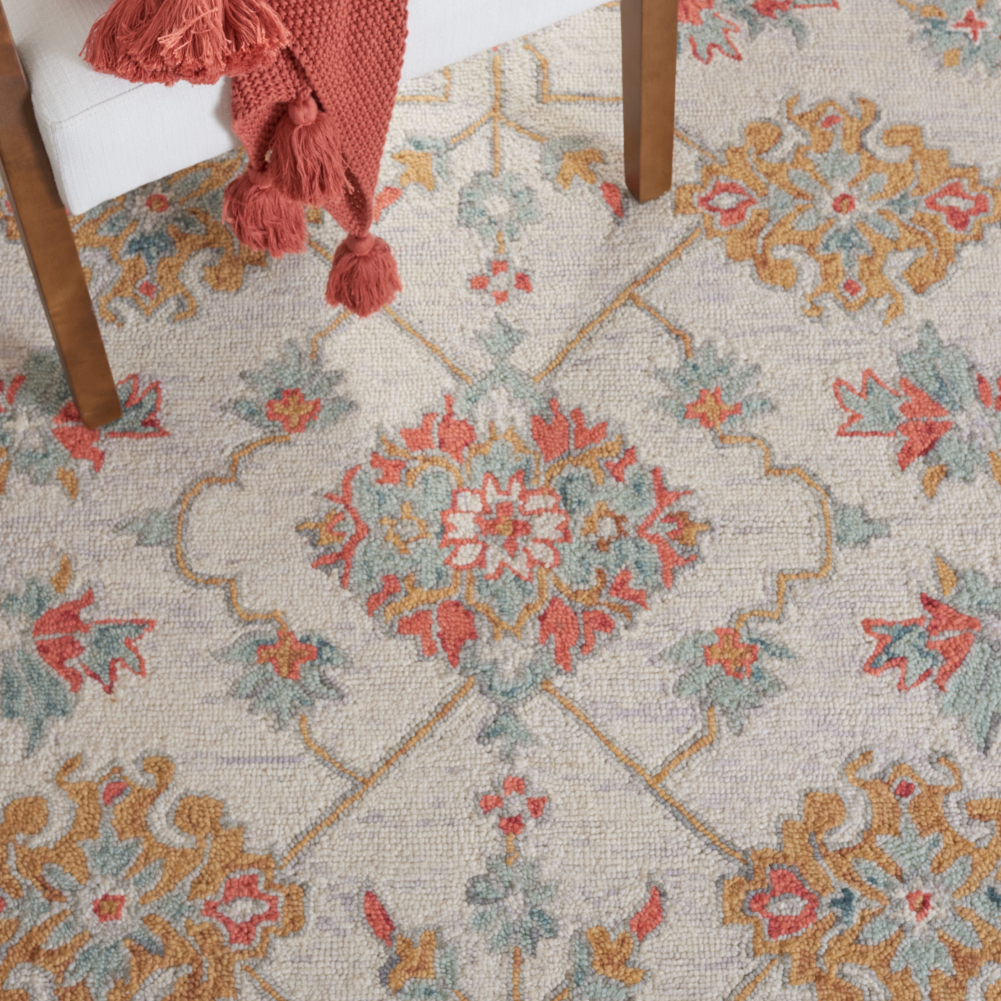 SAFAVIEH Micro-Loop Raschelle Floral Area Rug, Silver/Red, 8' x 10'