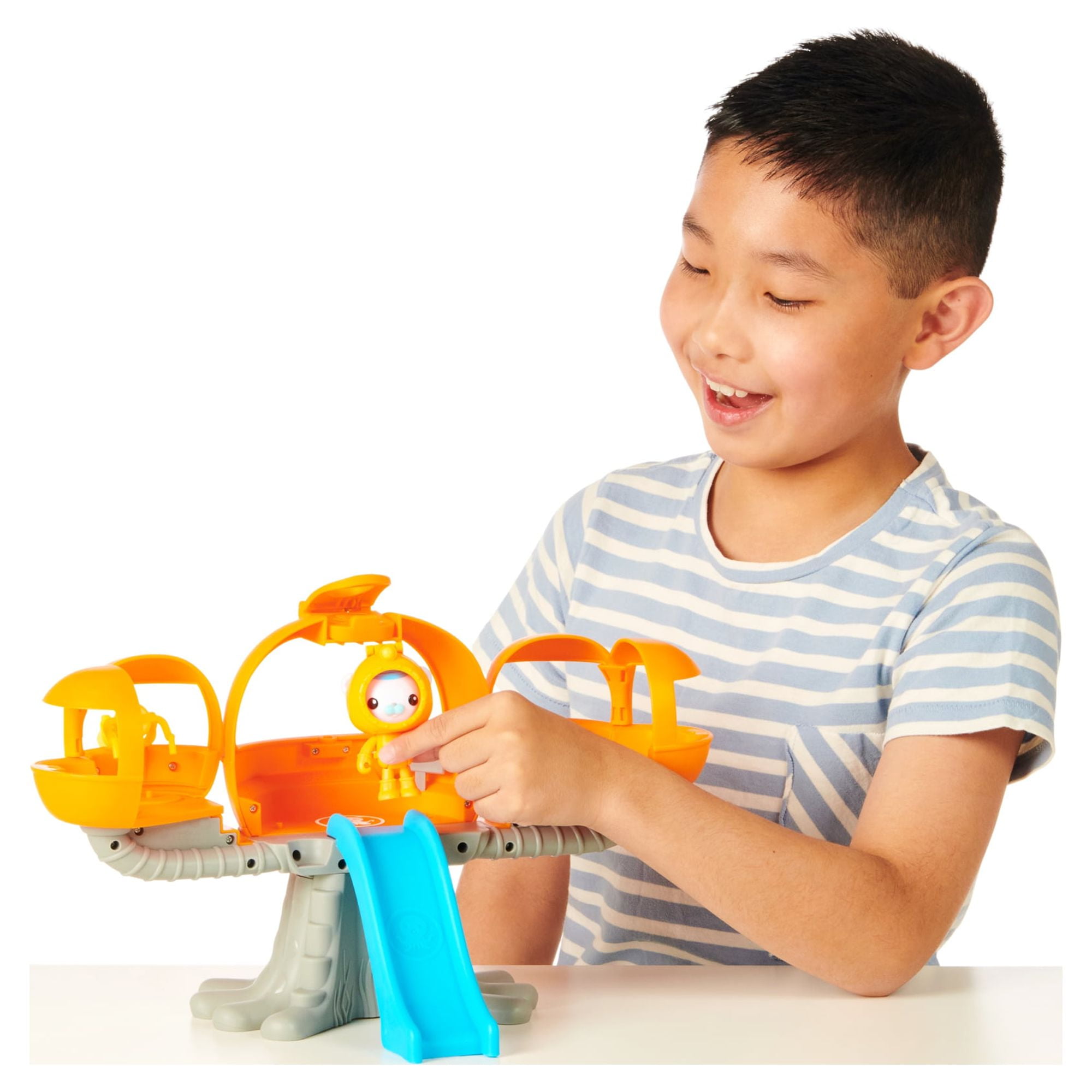 Octonauts Above & Beyond, Octopod Playset, Deep Sea Captain Barnacles and 3 Creatures, 6 Total Pieces, Preschool, Ages 3+