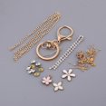 thumbnail image 4 of Kit para hacer llaveros de flores DIY, accesorios para bolsos y otros artículos de manualidades 5, 4 of 9