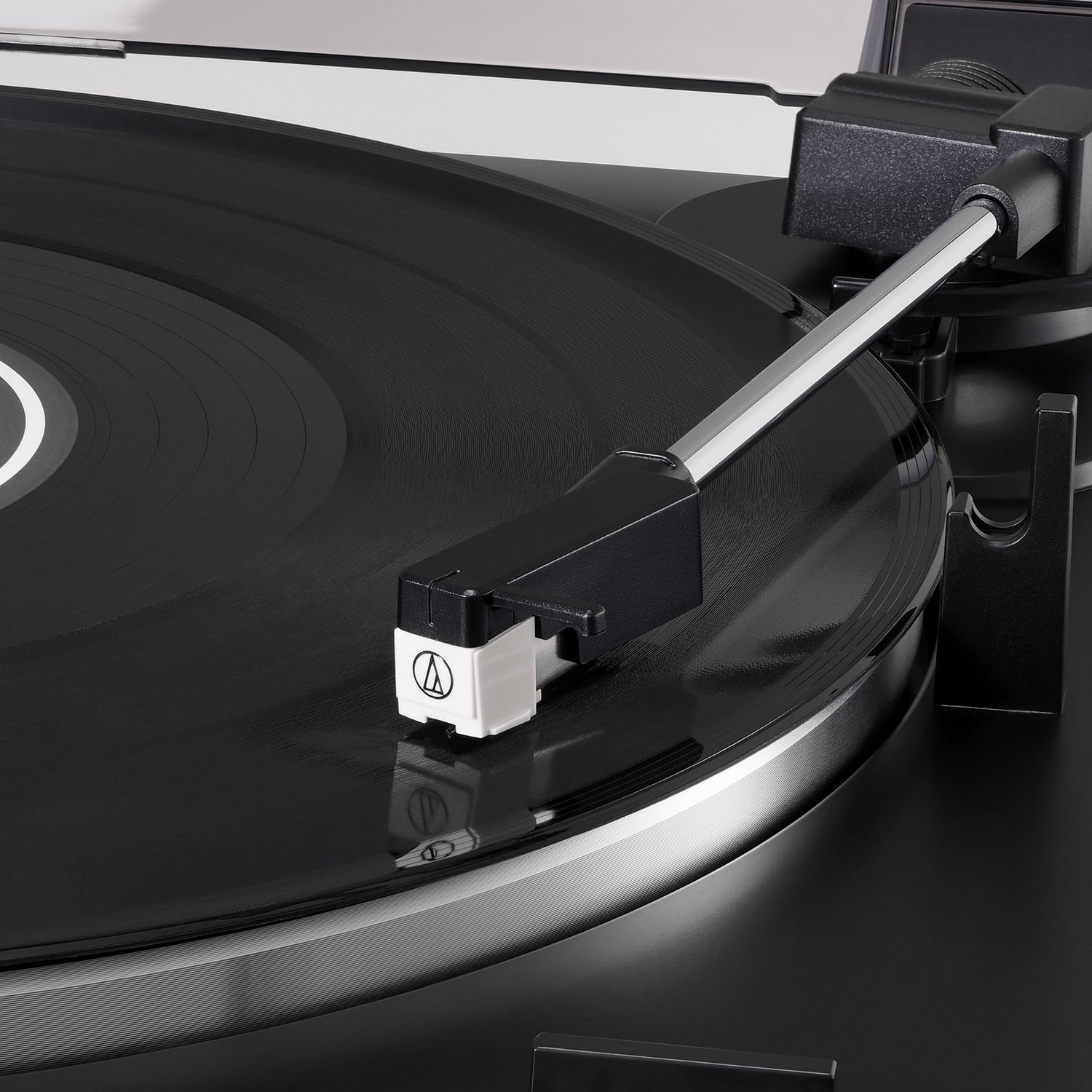Audio-Technica 2-Speed Belt-Drive Fully Automatic Turntable with 45 RPM Adapter, Switchable Phono Preamp, and RCA Out, AT-LP60X, Black/Brown