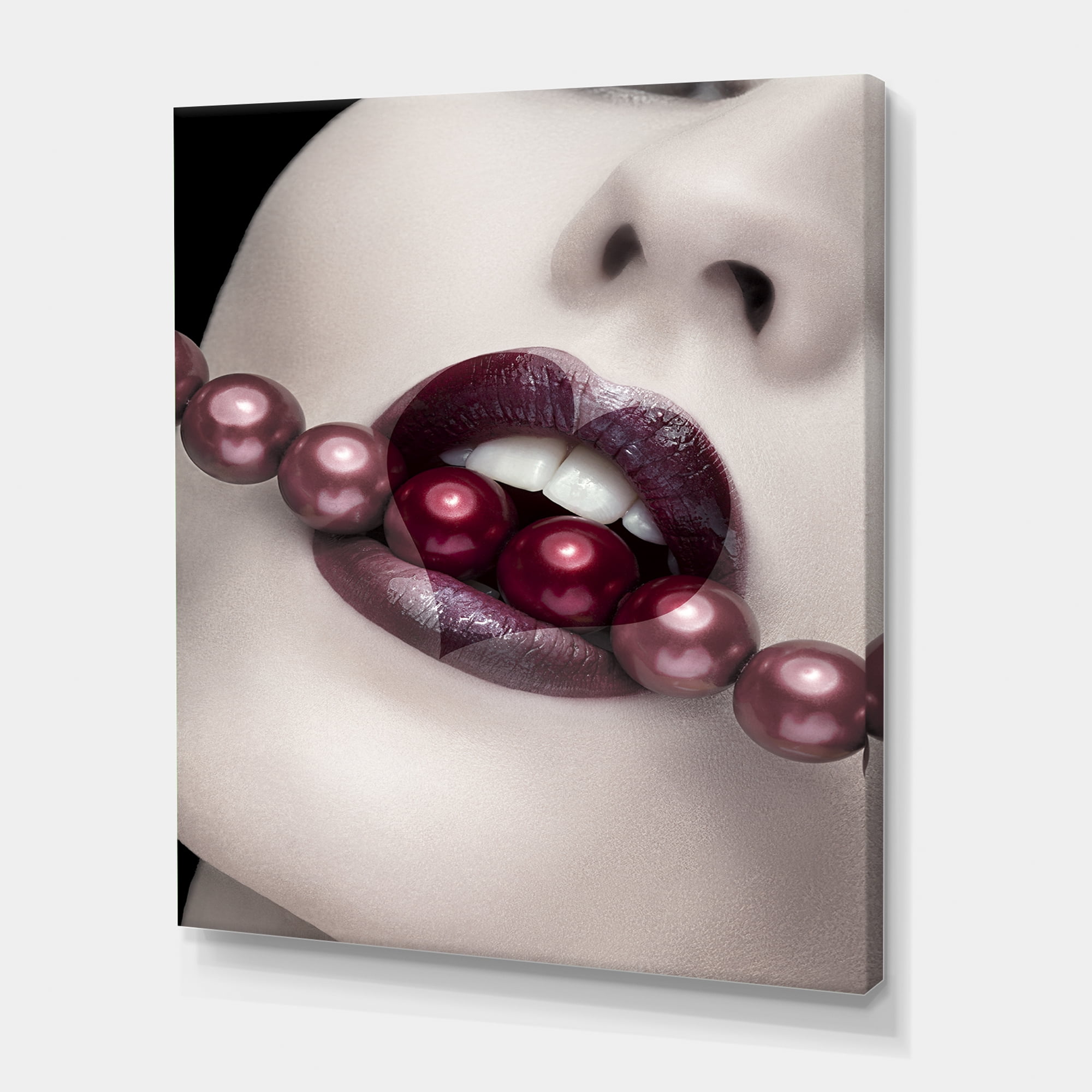 Designart ' Pearls Through Mouth With Heart Shape Lips ' Modern Canvas Wall Art Print