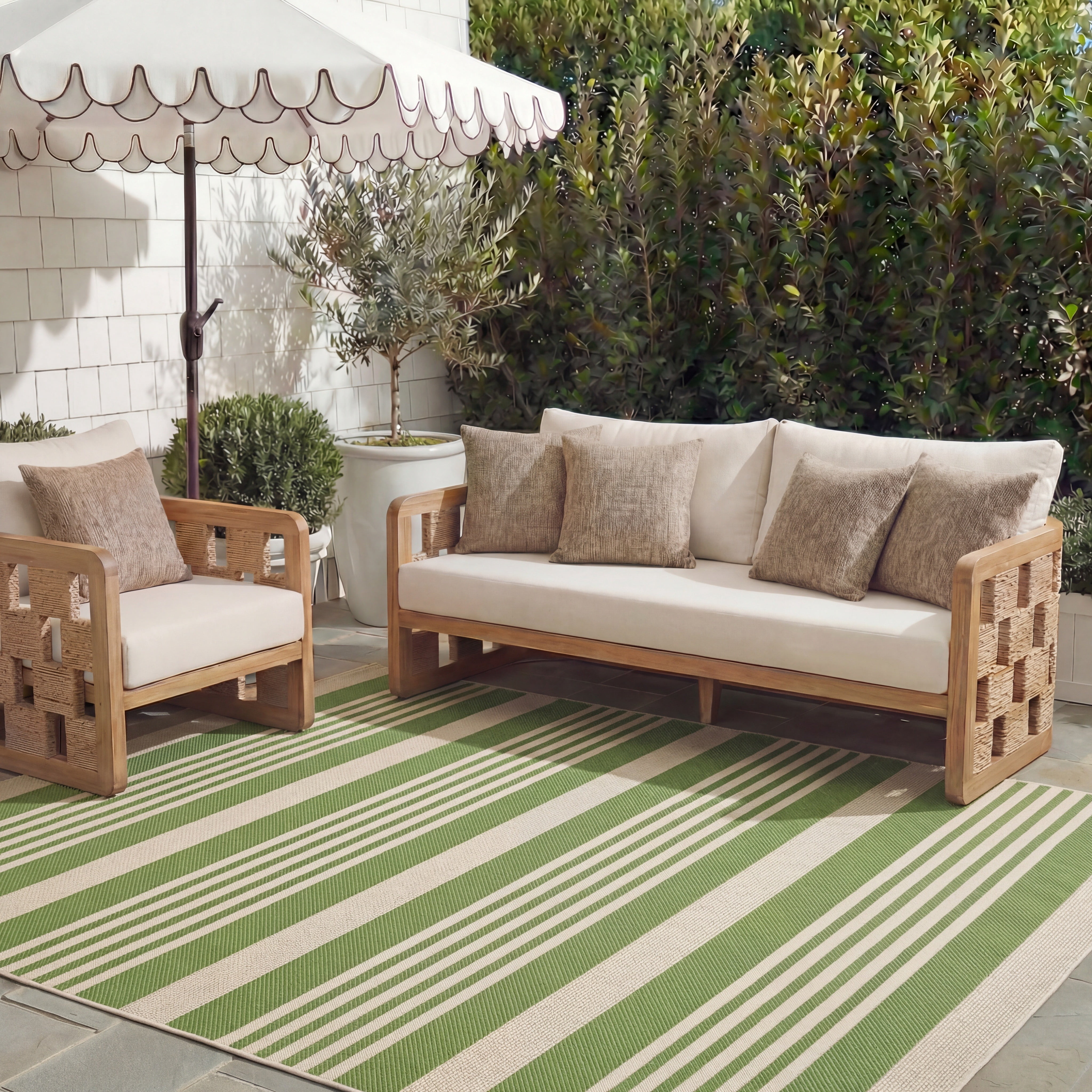 Safavieh Courtyard Caroline Striped Indoor/Outdoor Area Rug, Green/Beige, 8' x 10'