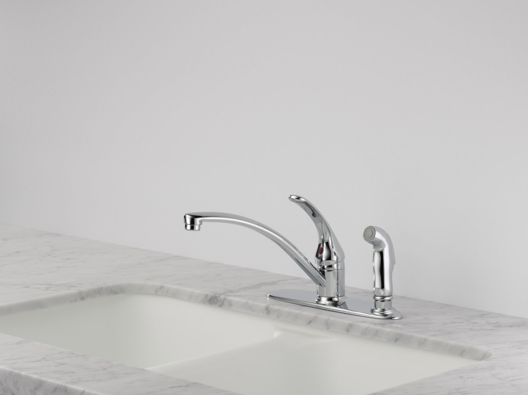 Single Handle Kitchen Faucet With