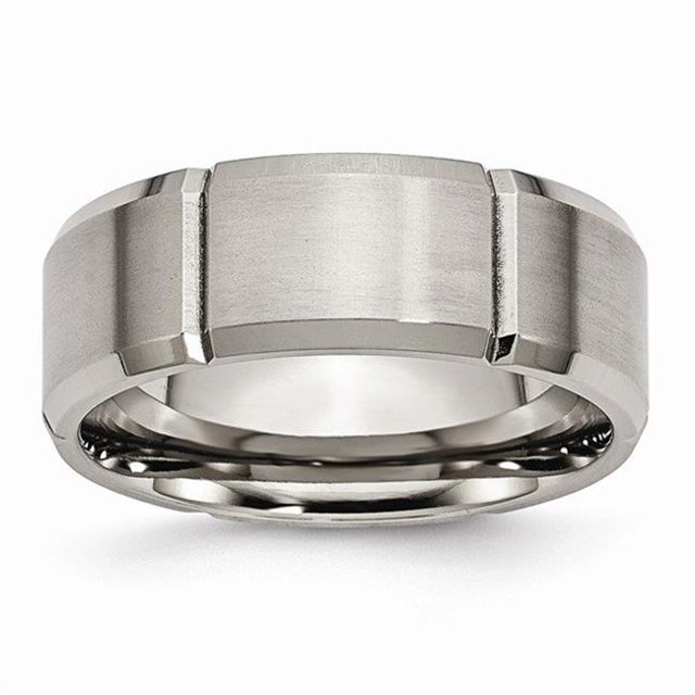 8 mm Titanium Beveled Edge Grooved Brushed & Polished Band - Size 10.5
