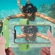 thumbnail image 2 of Funda impermeable para teléfono móvil con cordón para el cuello, soporte universal transparente para teléfono móvil, apto para playa, piscina y natación., 2 of 8