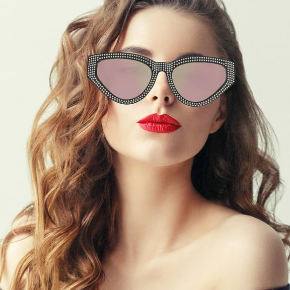 DRAFIDEEP Fashion Sunglasses Triangle Shaped AC Lightweight Frame With Black Color For Women 1 Pair