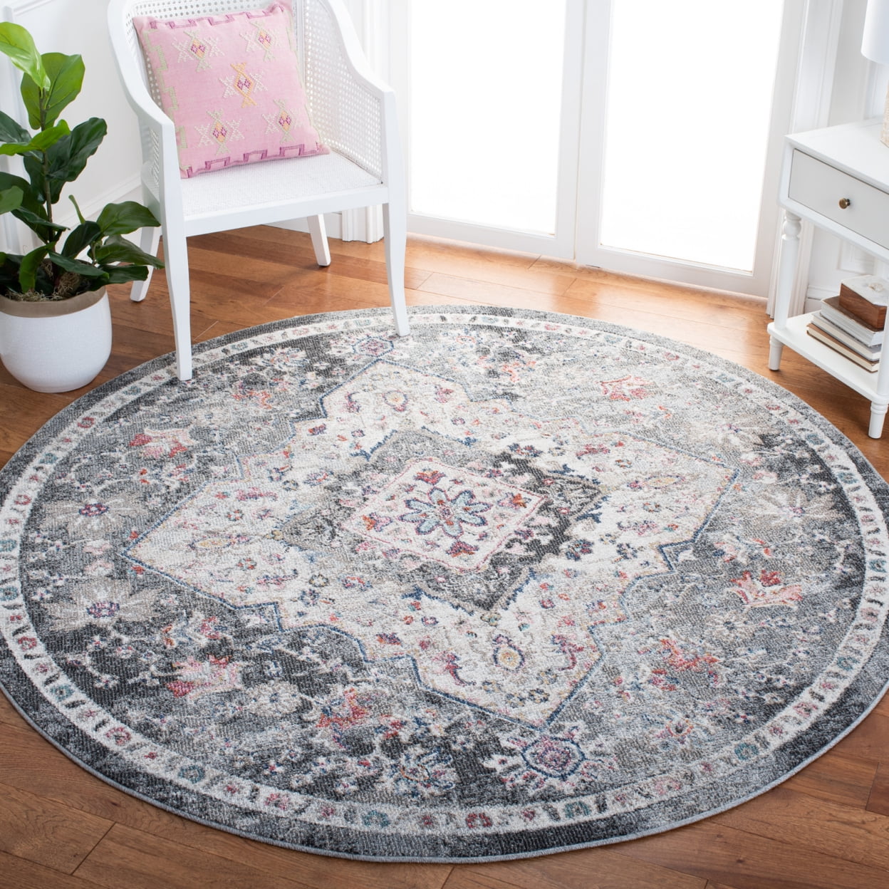 SAFAVIEH Phoenix Belinda Medallion Area Rug, Ivory/Grey, 4'5" x 6'5"