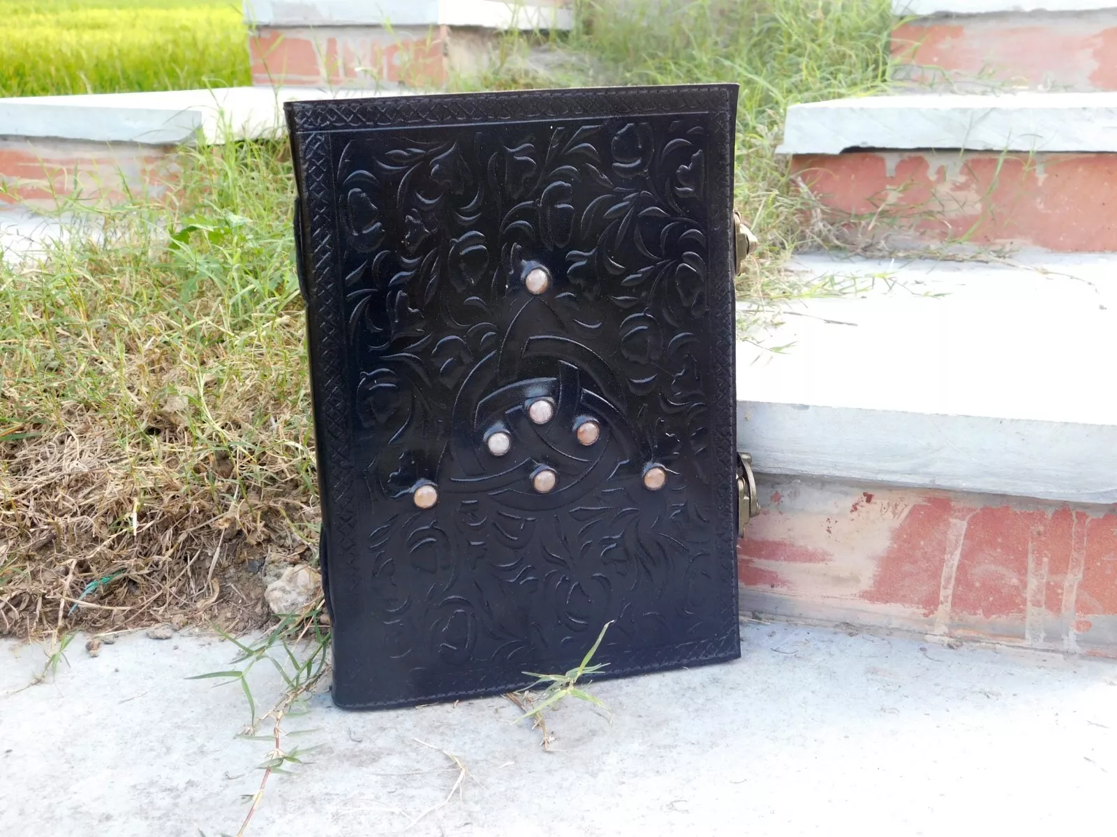 Handcrafted Embossed Design Vintage Leather Bound Journal Diary Celtic Trinity Knot Notebook For Men & Women Office Stationary Use