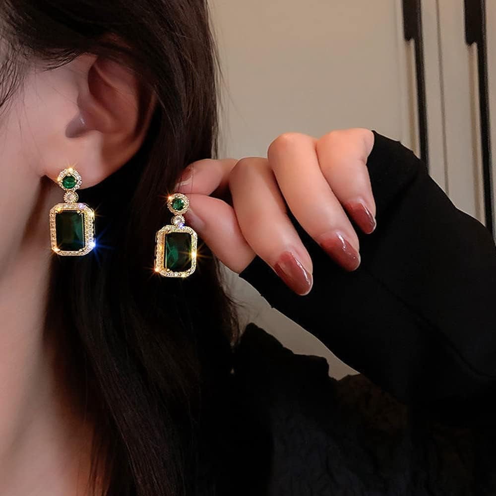 Green Quality Earrings Emerald Green Cubic Zirconia Stud 14K Gold Plated Crystal Hypoallergenic Jewelry for Sensitive Ears[b113]