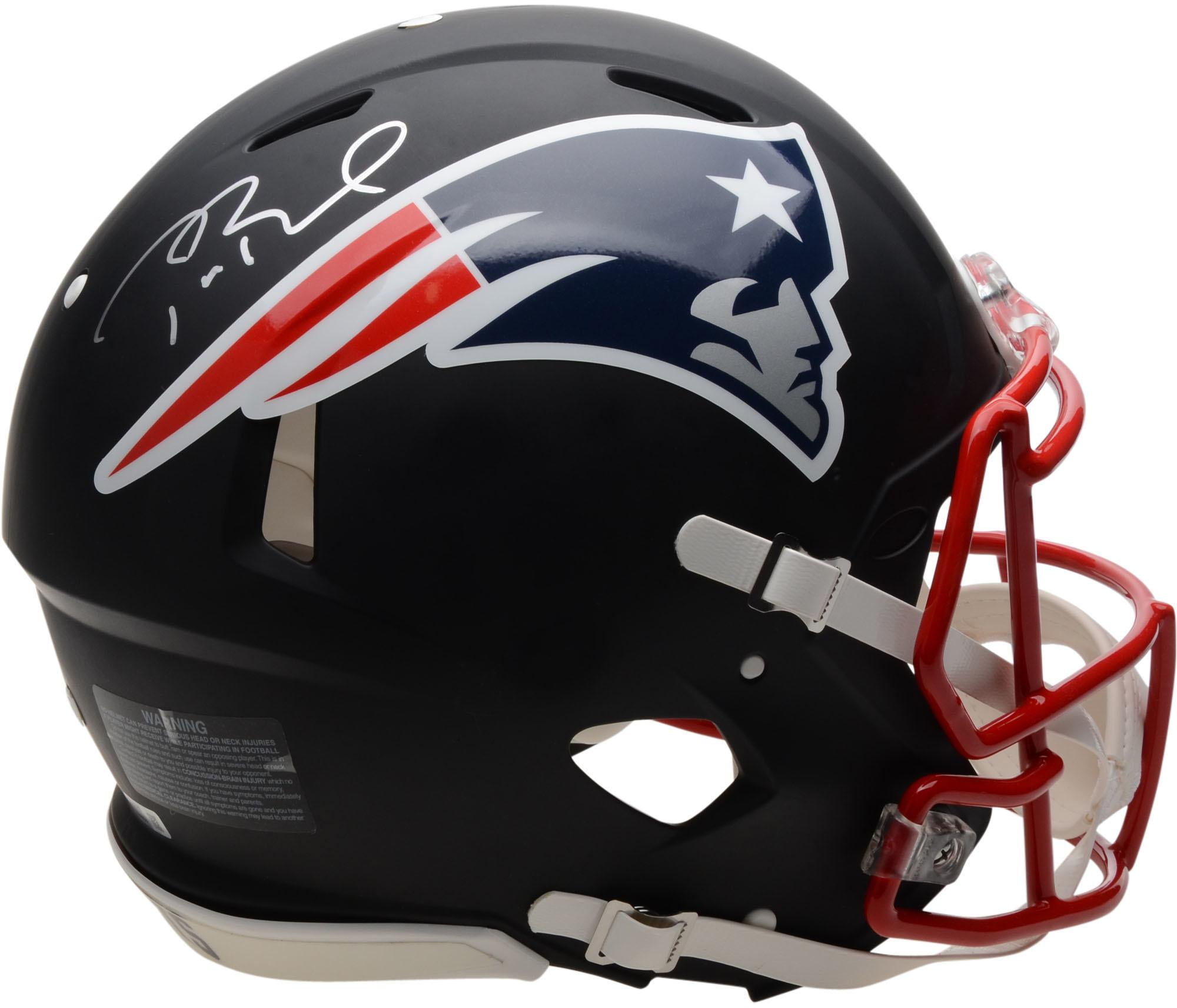 Tom Brady New England Patriots Autographed Riddell Black Matte