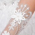 thumbnail image 5 of Guantes de encaje elegantes largos de cortesía de verano con flores y perlas y lazo para los dedos -4050358664481, 5 of 5