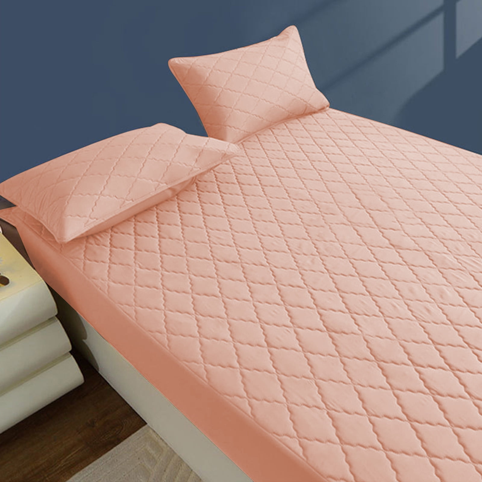 Hmgxay Waterproof Mattress Protector, Machine Washable Quilted Fitted Sheet, Breathable Non-Slip Bed Sheet, Cotton Padded Mattress Cover for All Seasons(47.2x78.7 Inches)