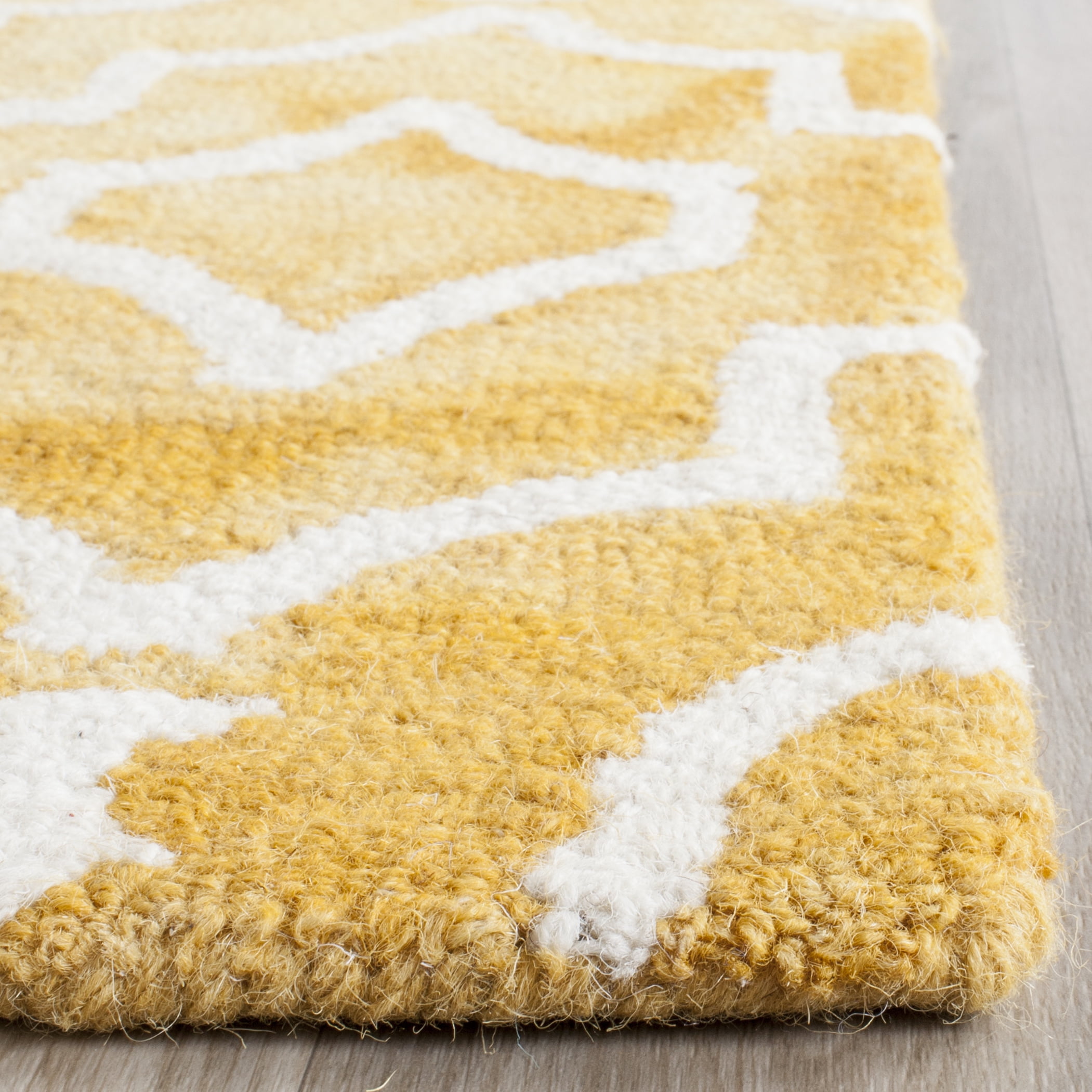 Safavieh Dip Dye Lairos Distressed Wool Area Rug, Gold/Ivory, 7' x 7' Square