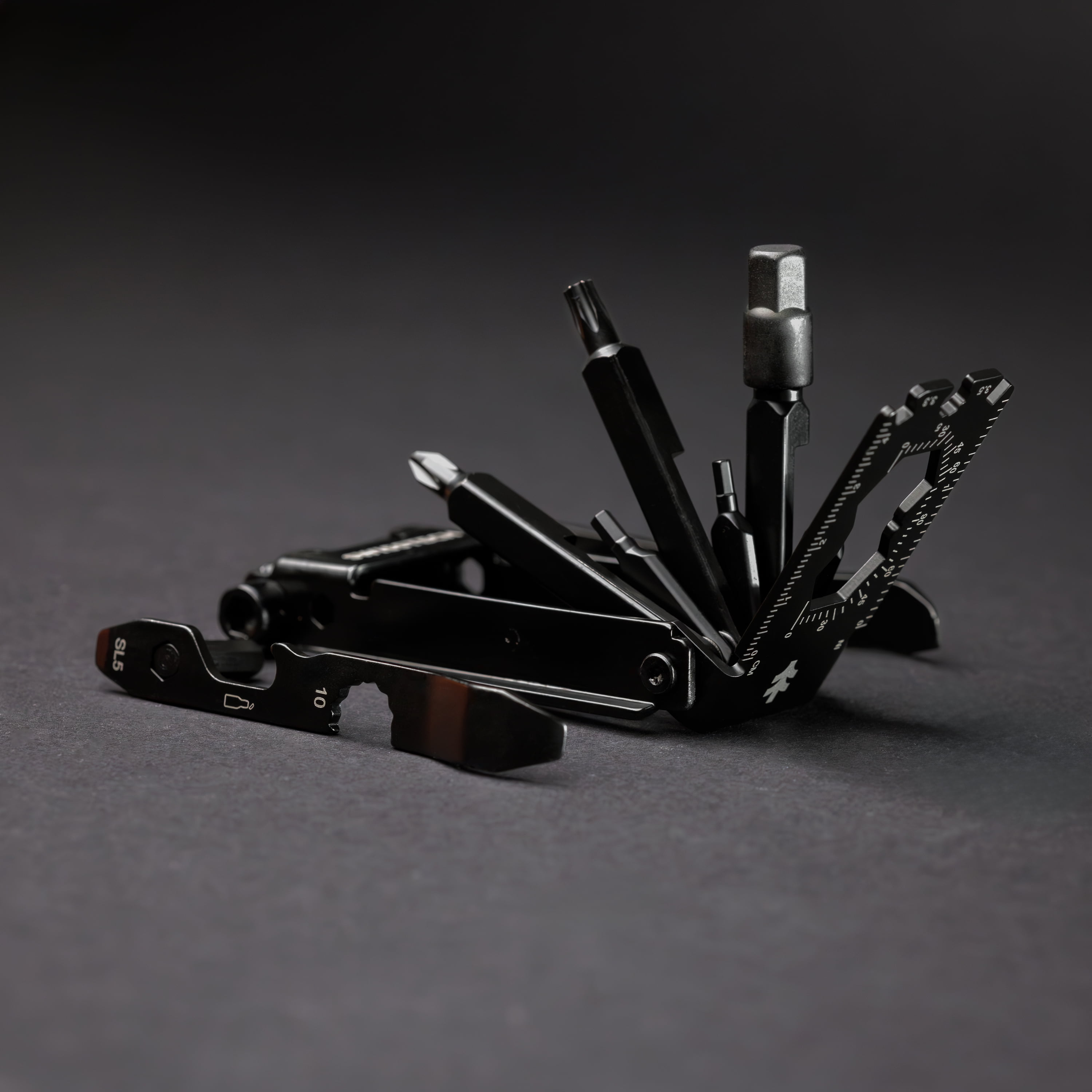 Swiss Tech Pendeln 24-in-1 Bike Multitool, Compact Bicycle Repair Kit With Chain Breaker