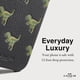 thumbnail image 3 of Funda Coach de piel granulada genuina grabada para iPhone 16, 3 of 8