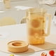 thumbnail image 4 of Jarra fría para tetera 1,75L con tapa - Dispensador de plástico transparente para té helado, limonada y agua infusionada - Recipiente para frigorífico apto para lavavajillas, 4 of 6