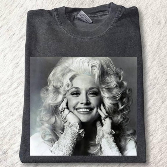Dolly Queen of Hearts Tshirt, Vintage Country Music Tee, Remembrance Shirt