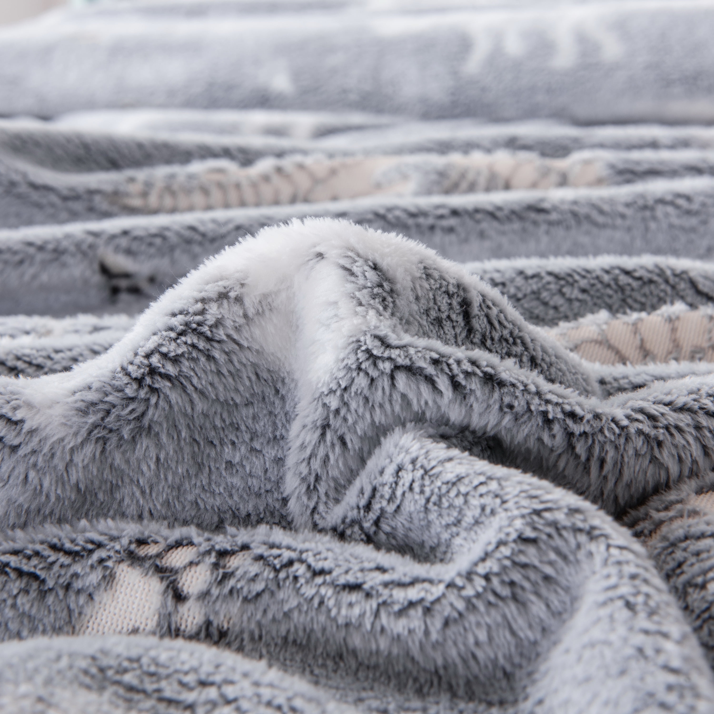 Your Zone Gray Dinosaur Polyester Velvet Plush Glow in the Dark Throw Blanket, Twin/Full, 72" X 90",  For Kids