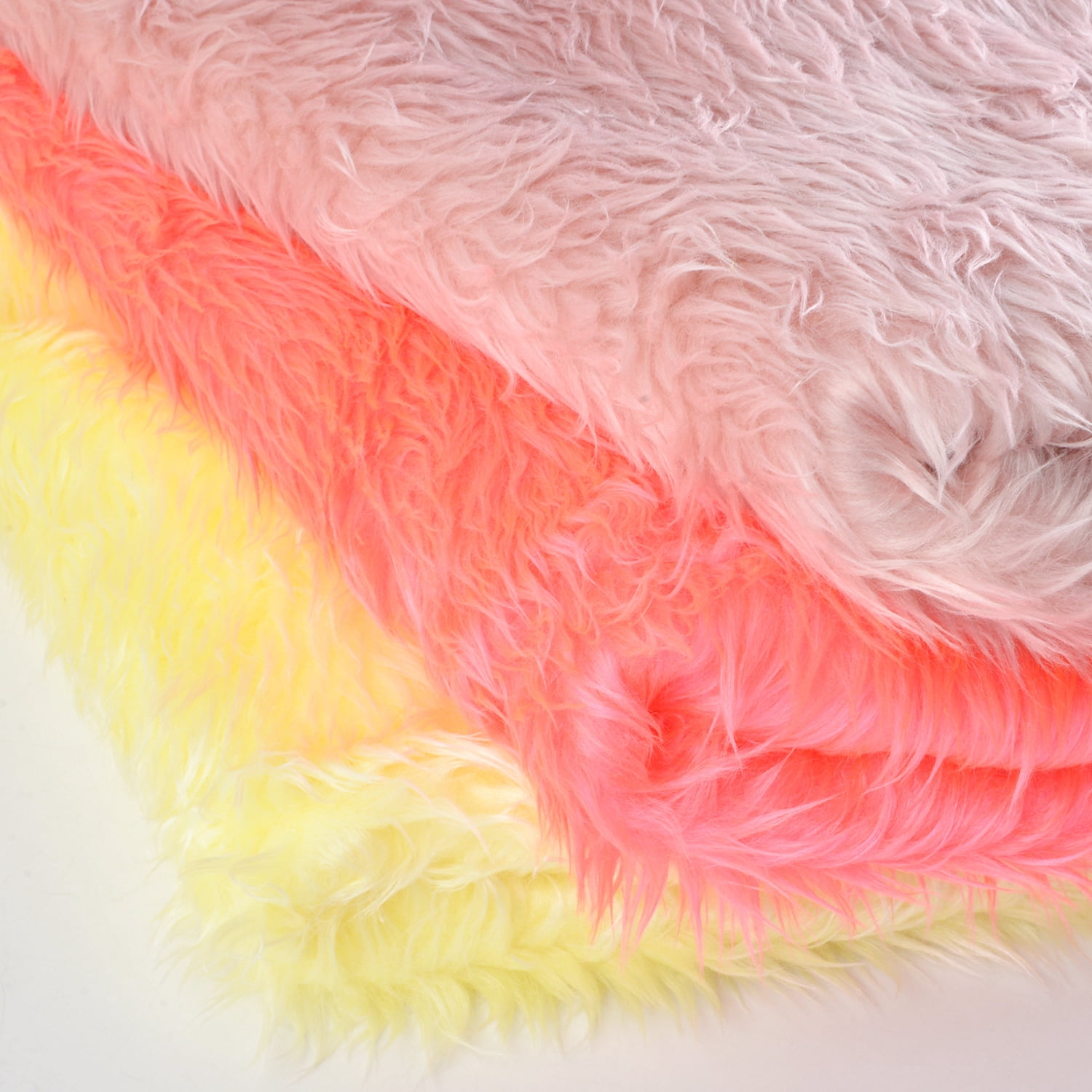 ERDOUY 36x63 Inch Faux Fur Fabric, Ultra-Thick Plush Fluffy Textile for DIY Sewing, Costumes & Dolls,Pink