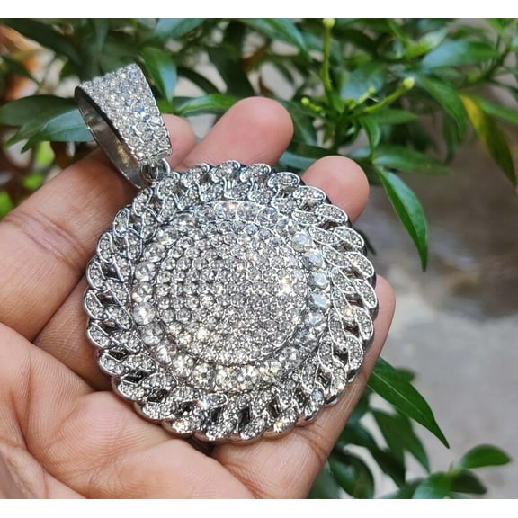 Diamond Sunflower Pendant Round Cut Synthetic Simulated Diamond Sunflower Pendant 14K White Gold Plated 925 Sterling Silver Hip-Hop Pendant