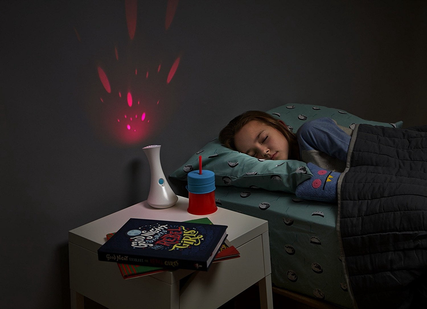 Boon Gleam Projecting Nightlight and Flashlight