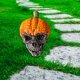 thumbnail image 1 of Adornos de escritorio de calavera de calabaza malvada de Halloween para jardín al aire libre (estilo A), 1 of 6