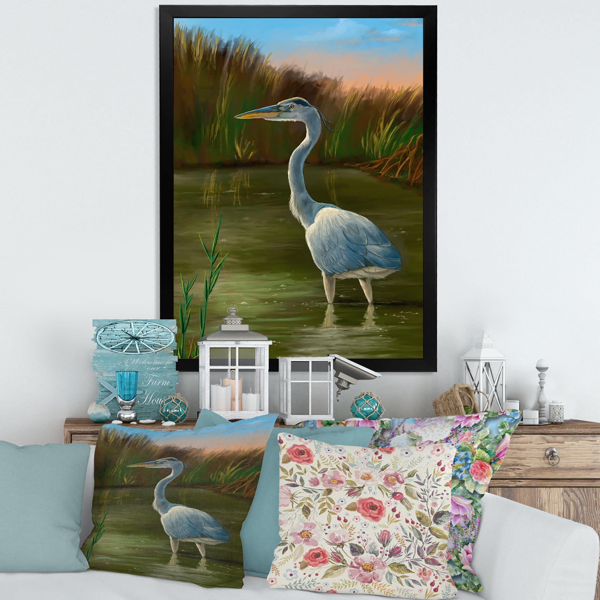 Designart 'Blue Heron Wetland Bird on The Lake Shore' Traditional Framed Art Print
