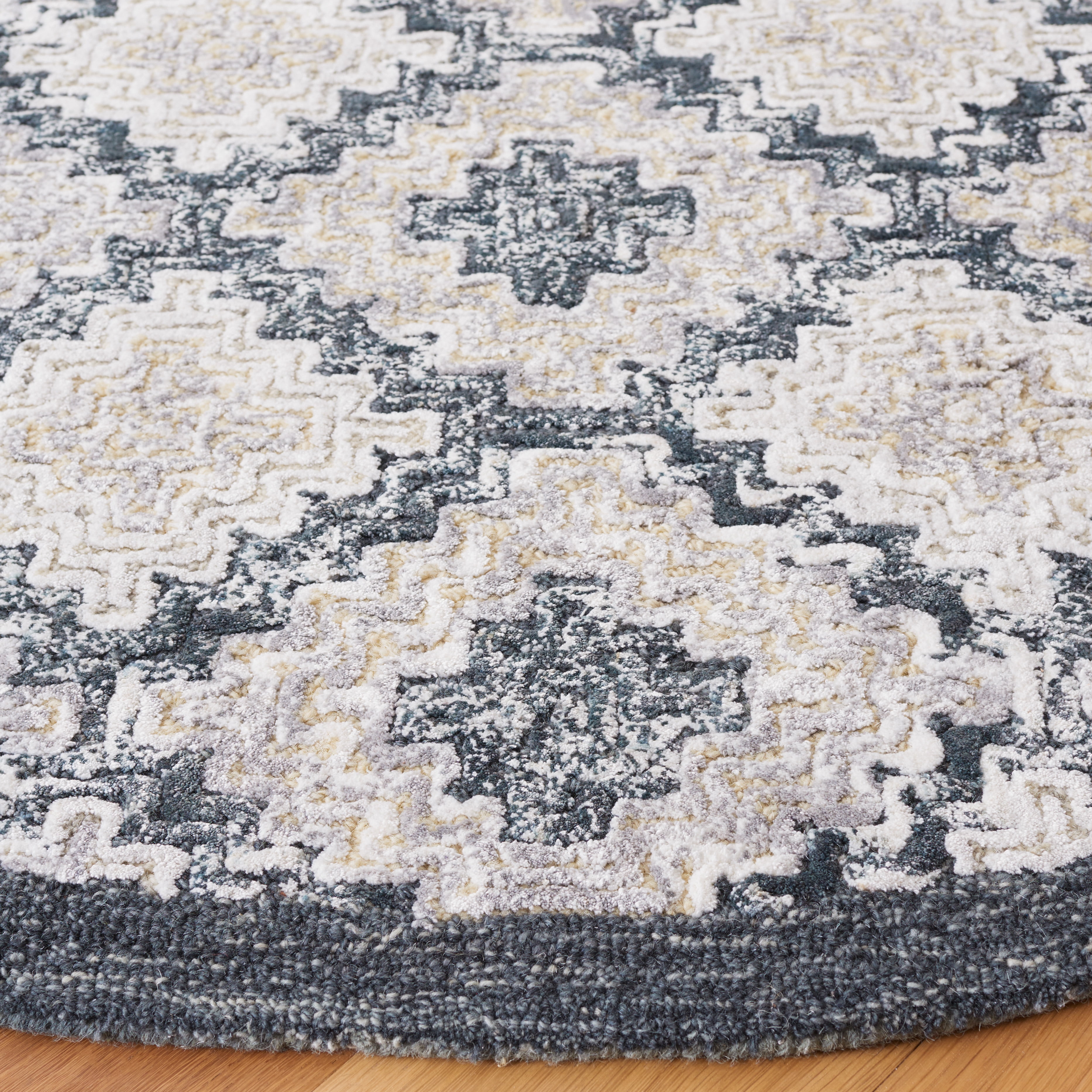 SAFAVIEH Soho Donette Geometric Area Rug, Grey/Ivory, 6' x 6' Round