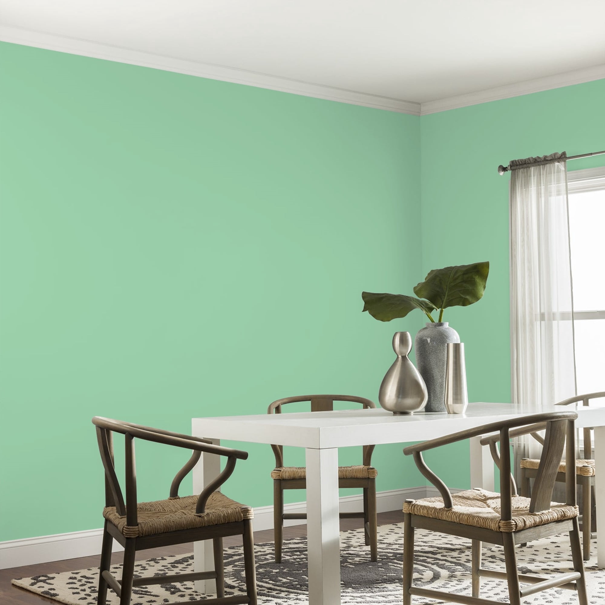 Glidden High Endurance Plus Heath Green Eggshell Interior Paint and Primer, 1 Gallon