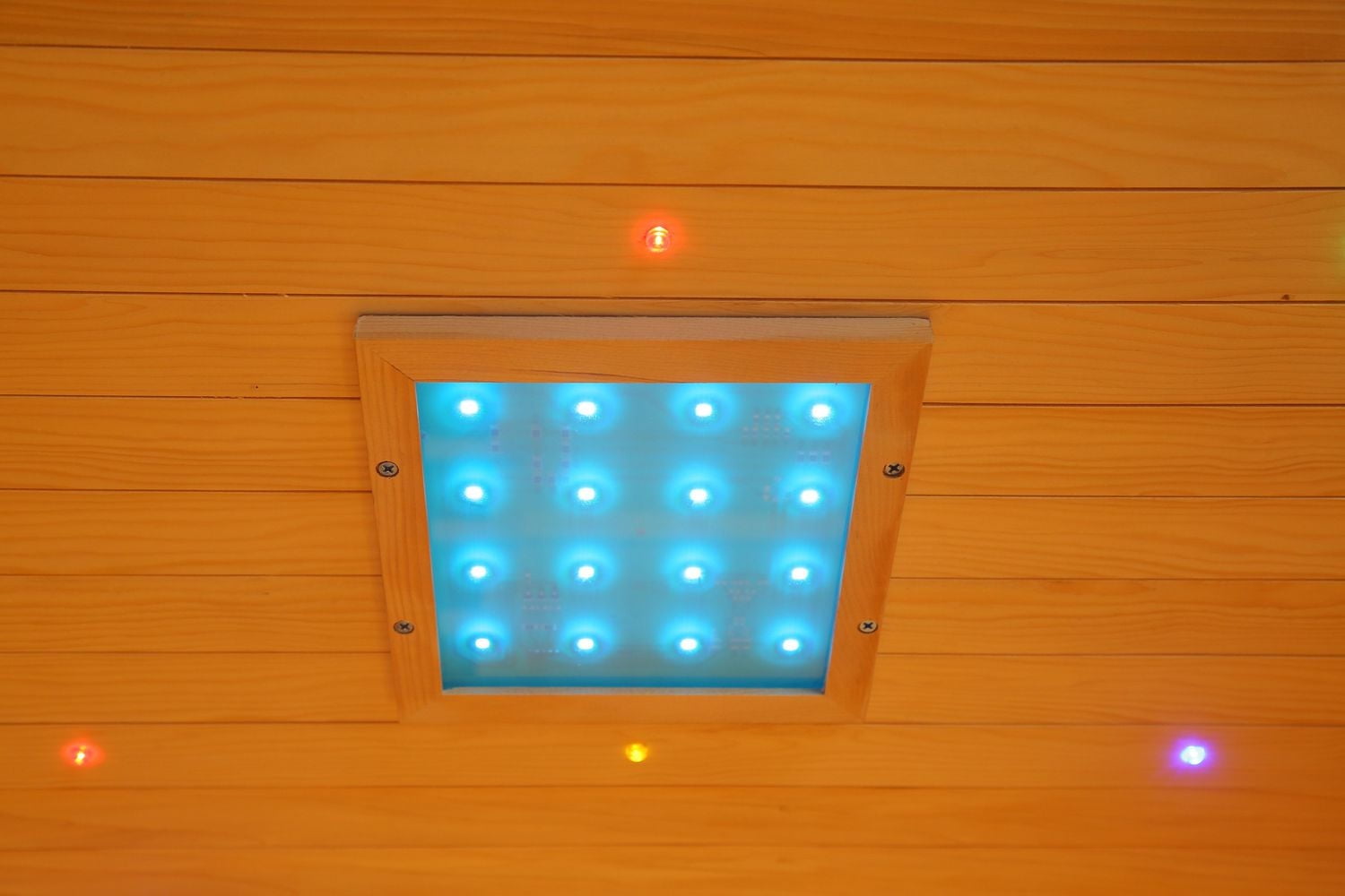 Sirona 3-Person Hemlock Infrared Sauna with 8 Carbon Heaters