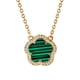 thumbnail image 2 of Collar con dije de trebol ZVEZDA malaquita chapa de oro 18k, 2 of 5