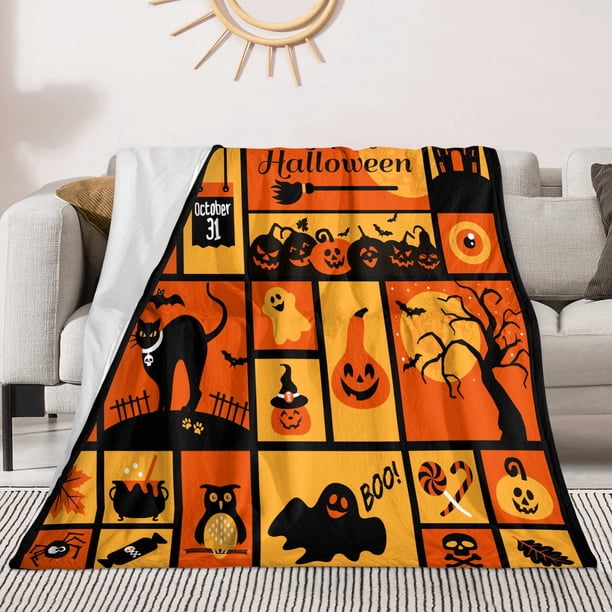 Witch's Hat Black Bats and Decorated Pumpkins for Sofa Bed Couch Chair Halloween Theme Flannel Throw Blanket Gift Spiderwebs Fivean unisex