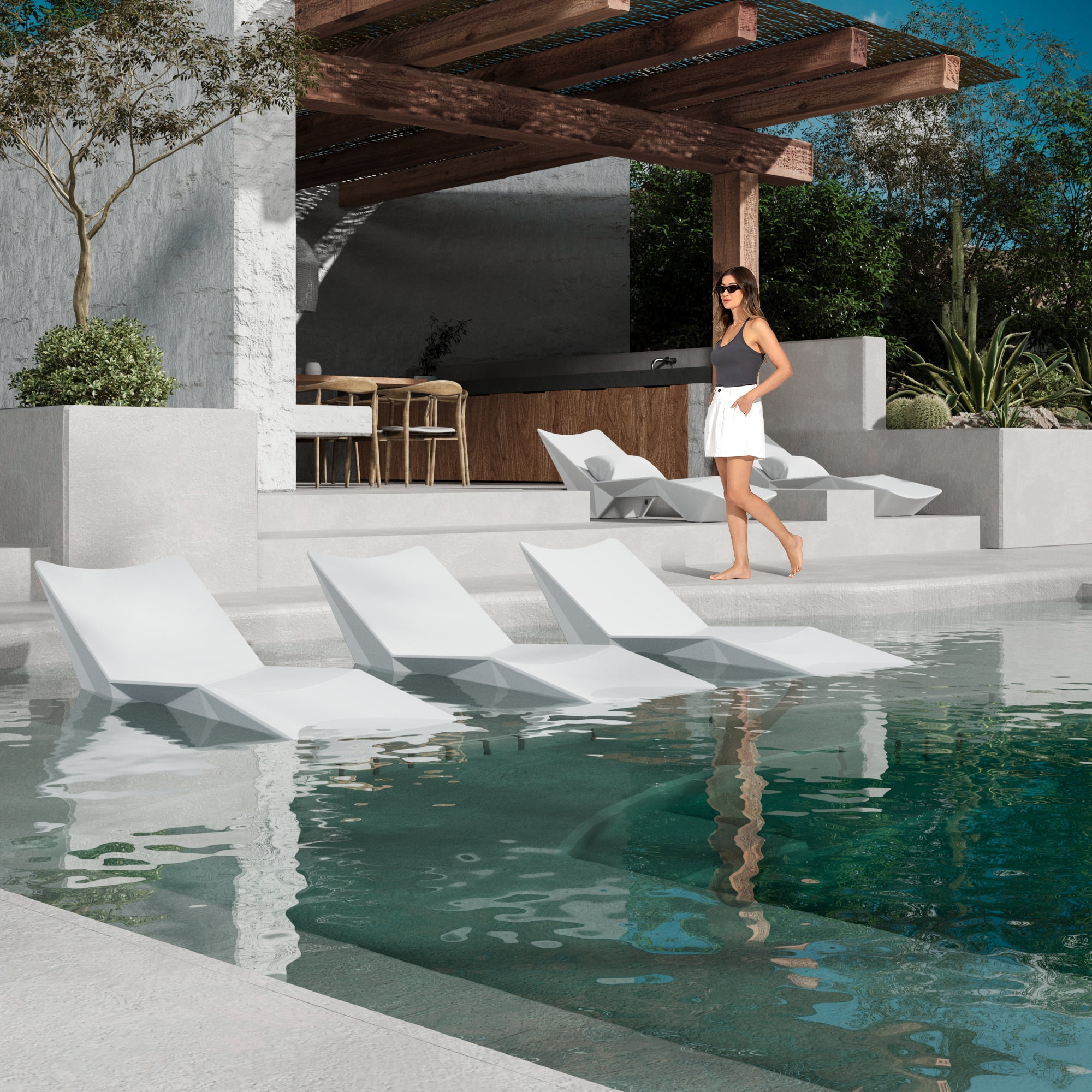 S-shaped Pool Lounger, Comfortable and Breathable, Essential for Outdoor Relaxation