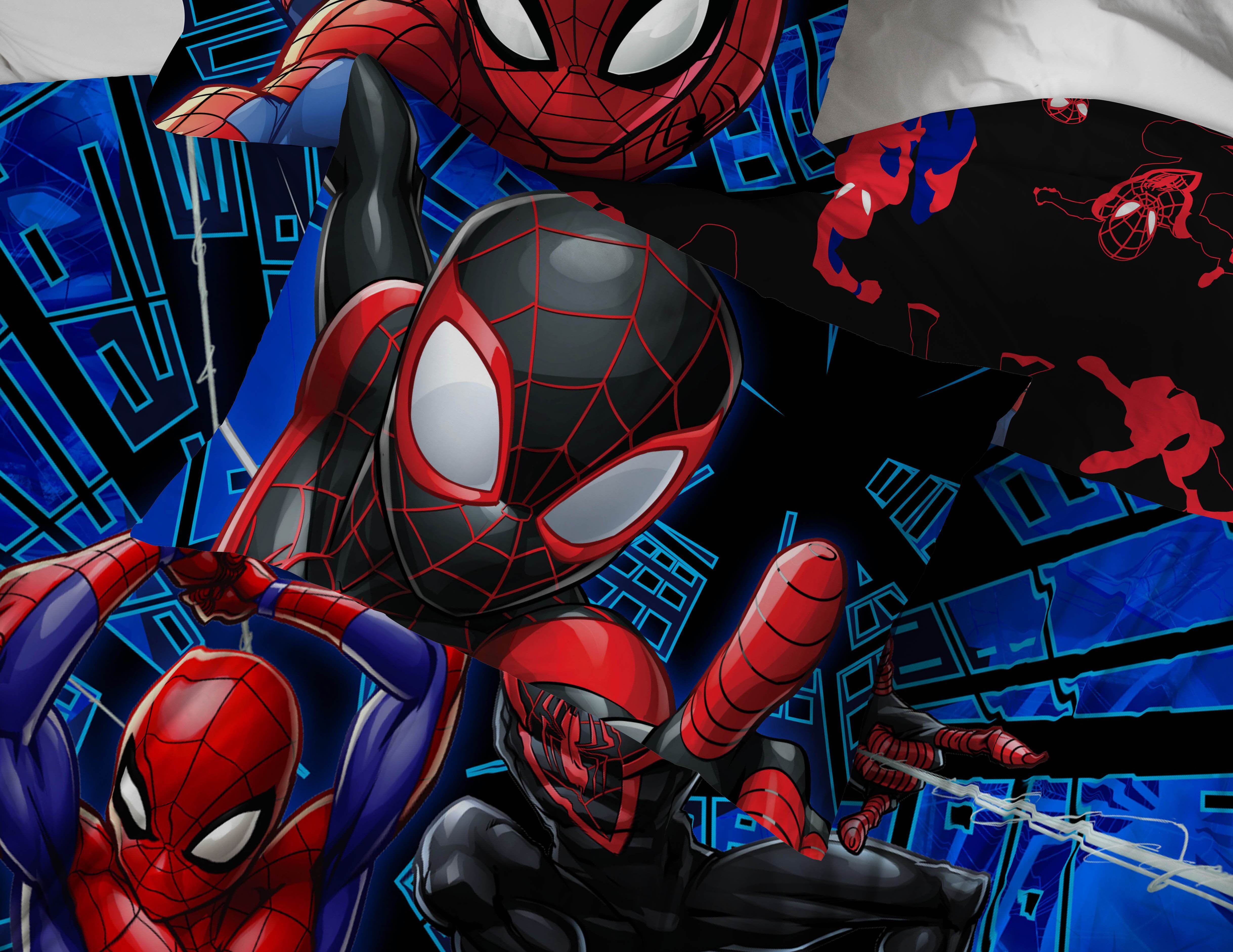 Spider-Man Classic Techno City 3-Piece 86" x 86" Reversible Queen Comforter and 20" x 30" Pillowcase Set, Polyester, Blue, Marvel