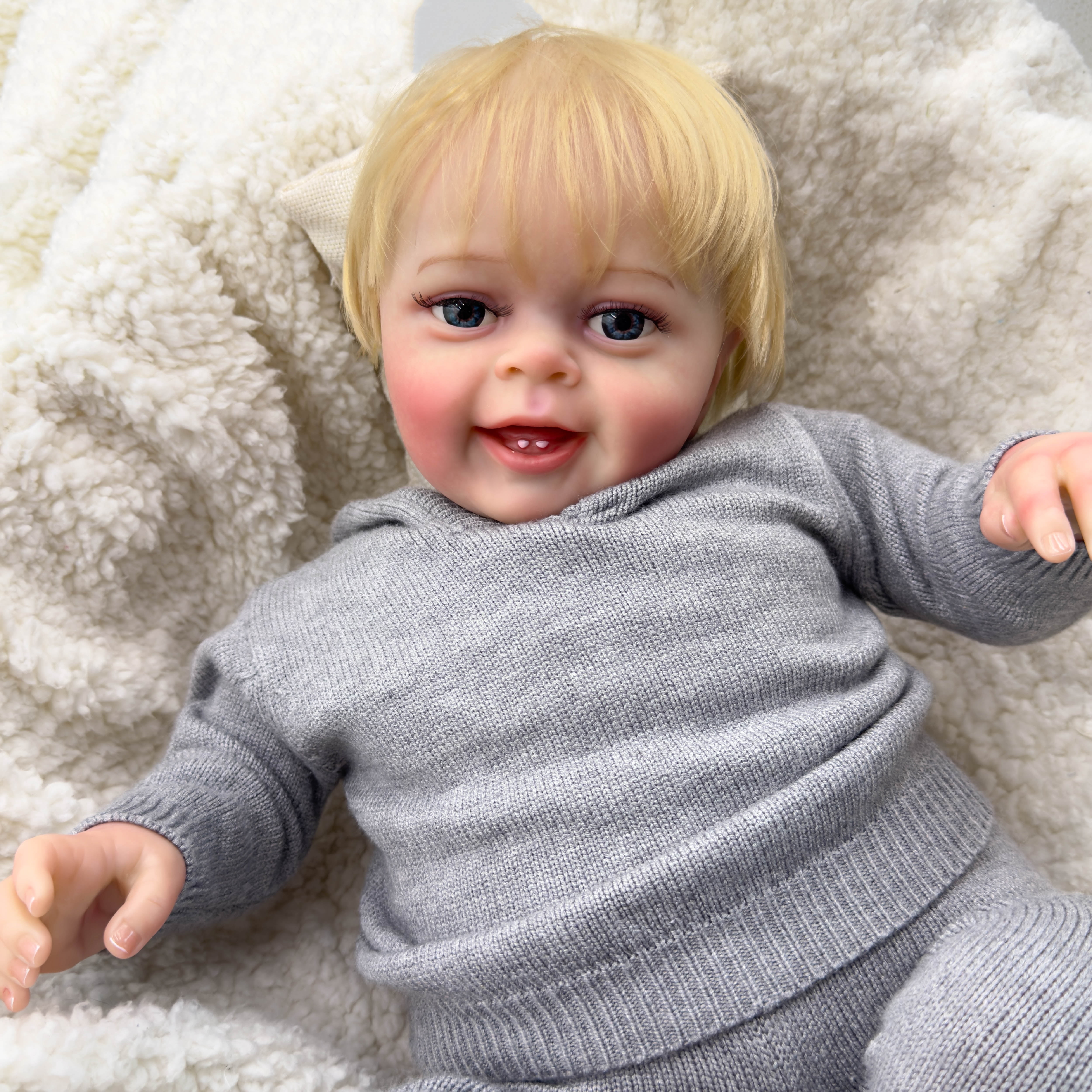 Realistic Reborn Baby Dolls 24 inch Lifelike Newborn Dolls Cloth Body Poseable Smiling Real Life Baby Dolls with Complete Accessories for Kids 3+ Years