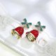 thumbnail image 4 of Pendientes de campana shaofei de cristal rojo con forma de sombrero navideño y árbol de Navidad de Papá Noel, 4 of 5