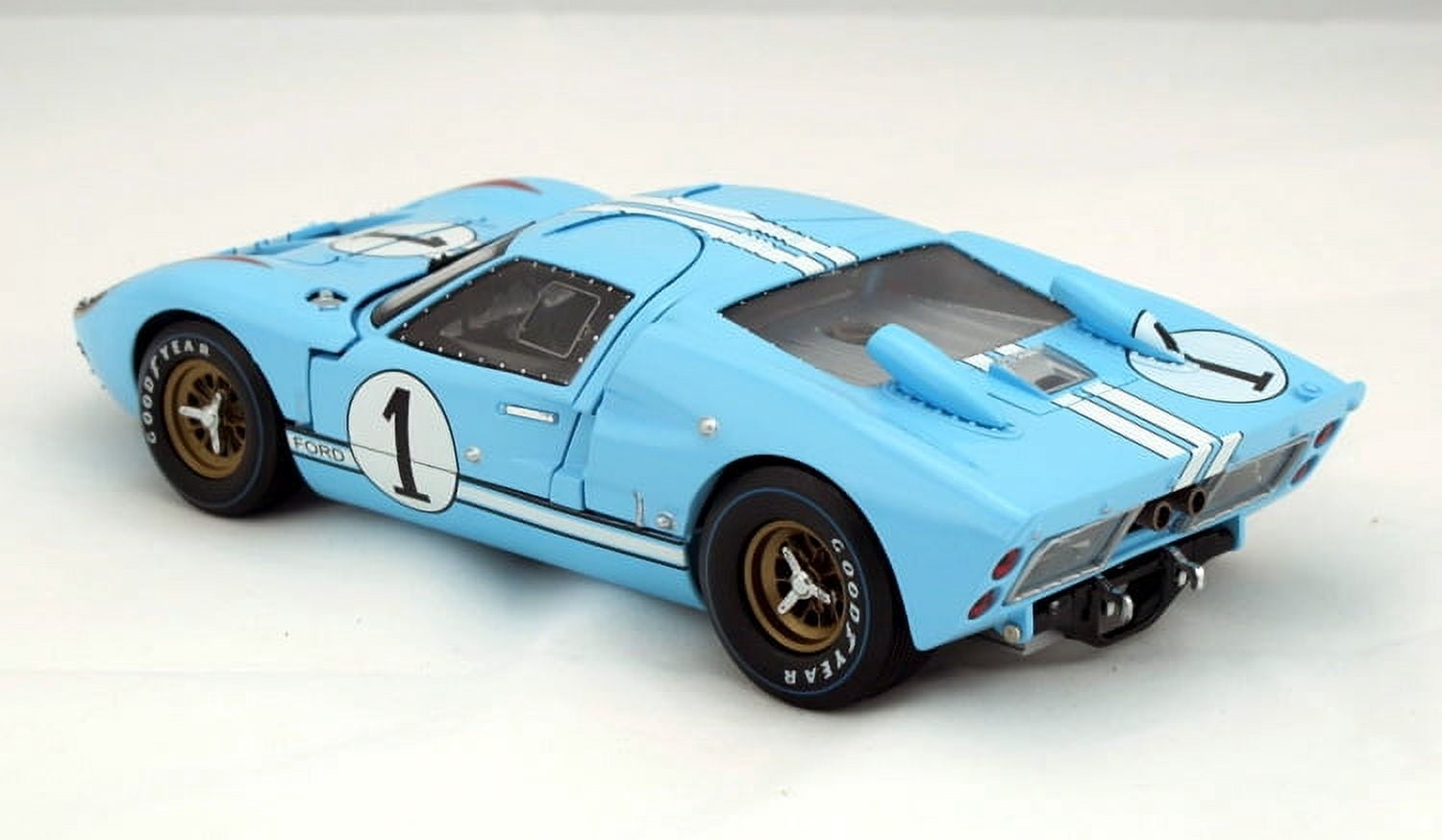 1966 Ford GT 40 MK II RHD (Right Hand Drive) #1 Light Blue Miles - Hulme Le Mans 1/18 Diecast Model Car by Shelby Collectibles