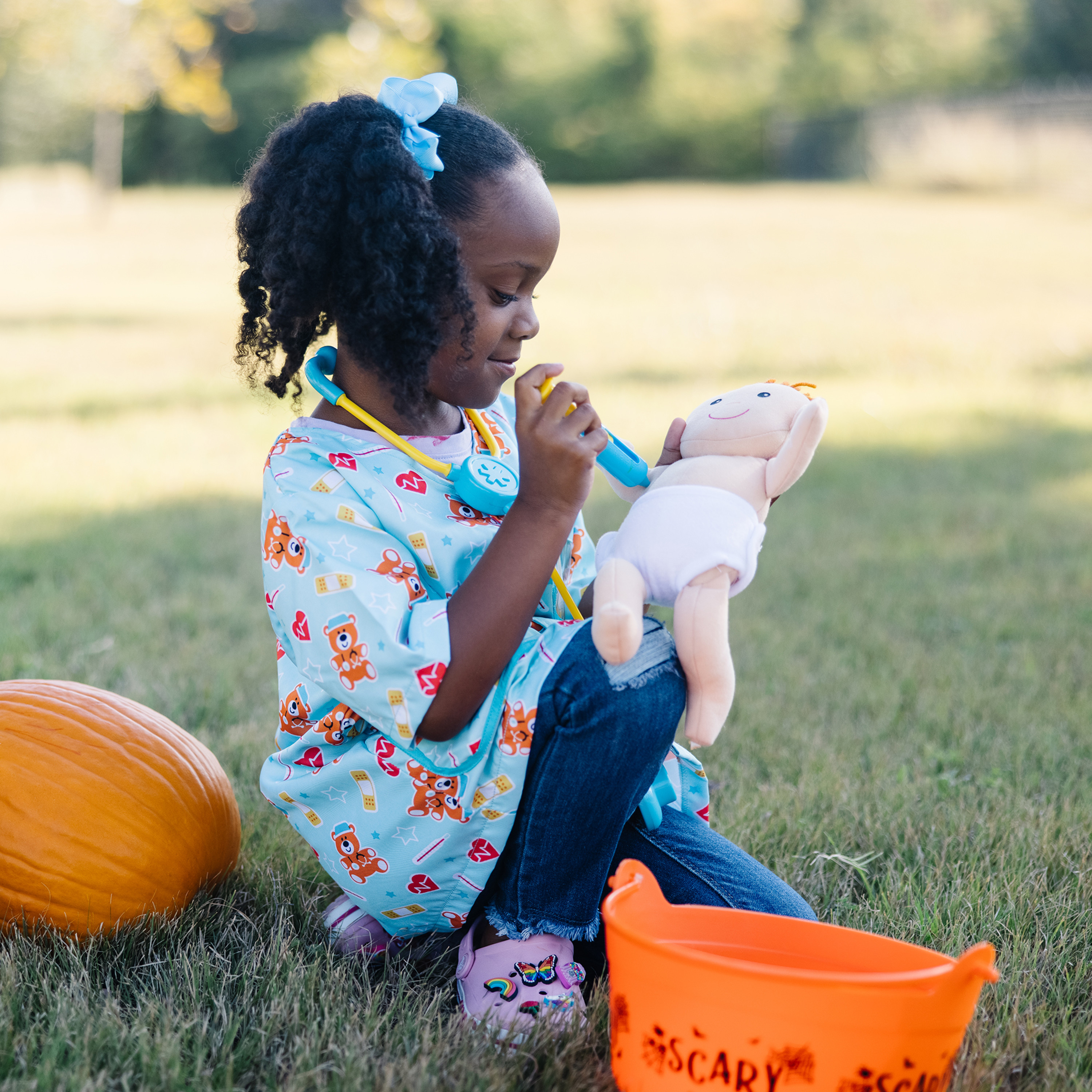 Melissa & Doug Pediatric Nurse Costume Role Play Set photo 8