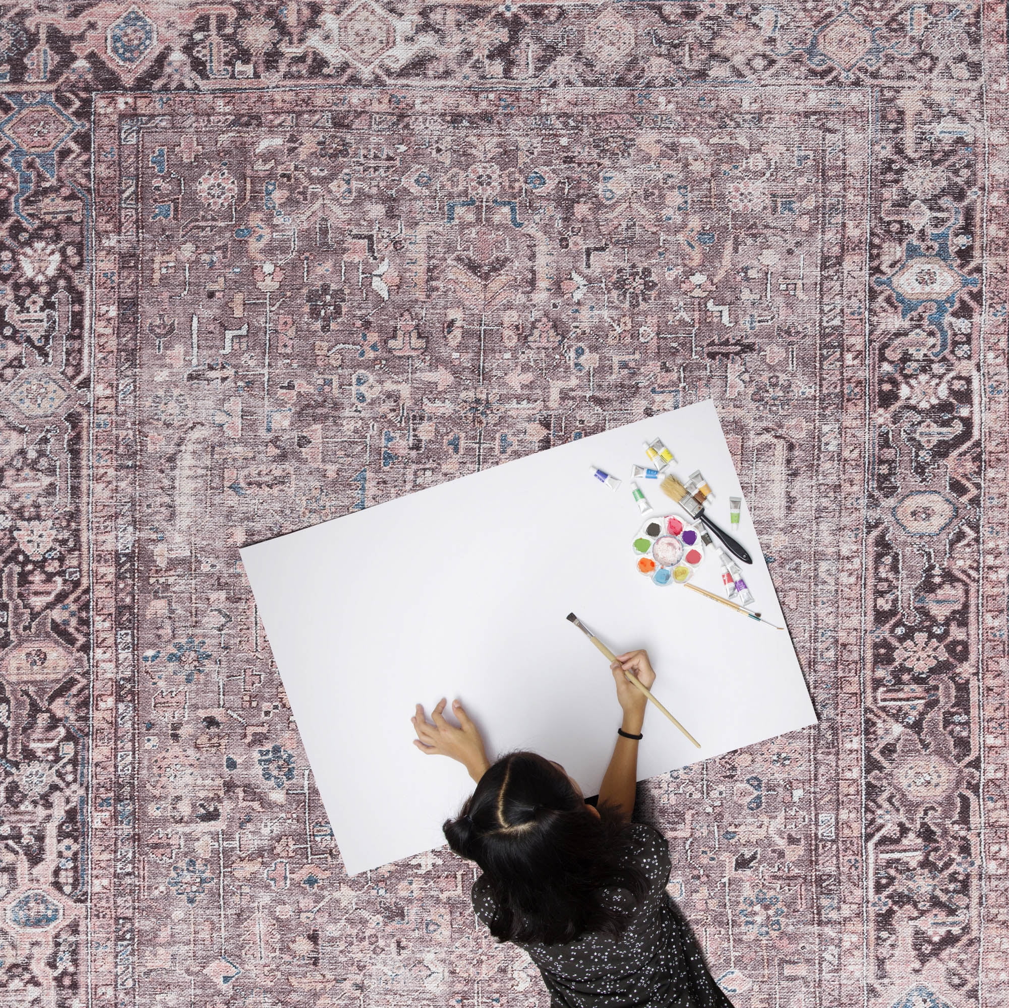 Everwash™ Callaghan Edith Distressed Vintage Machine Washable Area Rug, Lavender Grey, 3'11"x5'6"