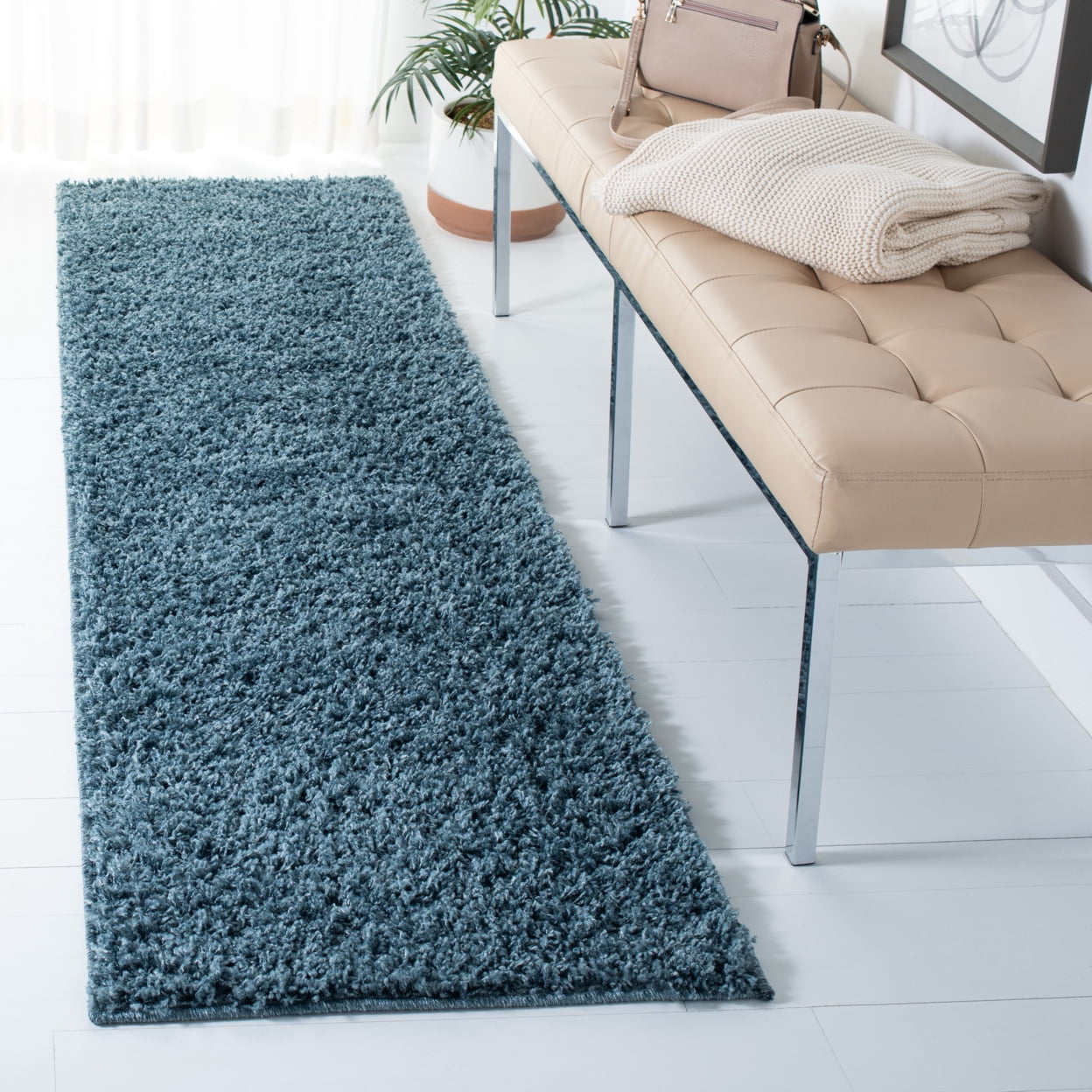 SAFAVIEH Venus Elijah Solid Plush Shag Area Rug, Blue, 6'7" x 6'7" Round