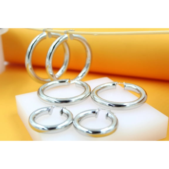 18K Rhodium Filled Thick Lever Back Hoop Earrings (J12)