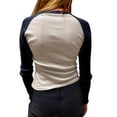 thumbnail image 4 of TRKIYQC Tops de manga larga para mujer, blusas ajustadas casuales de manga raglán con cuello redondo en contraste de color para primavera y otoño TRKIYQC moda, 4 of 6