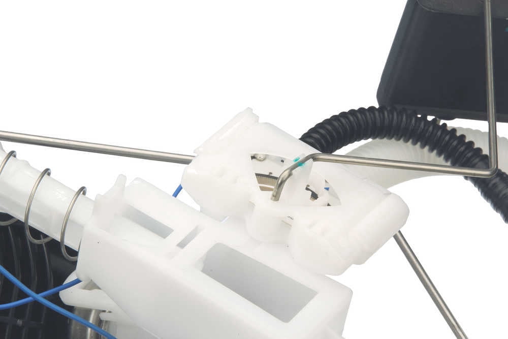 URO Parts 16117163295 Fuel Tank Sending Unit and Fuel Filter Assembly