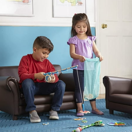 Melissa & Doug Catch & Count Wooden Fishing Game With 2 Magnetic Rods