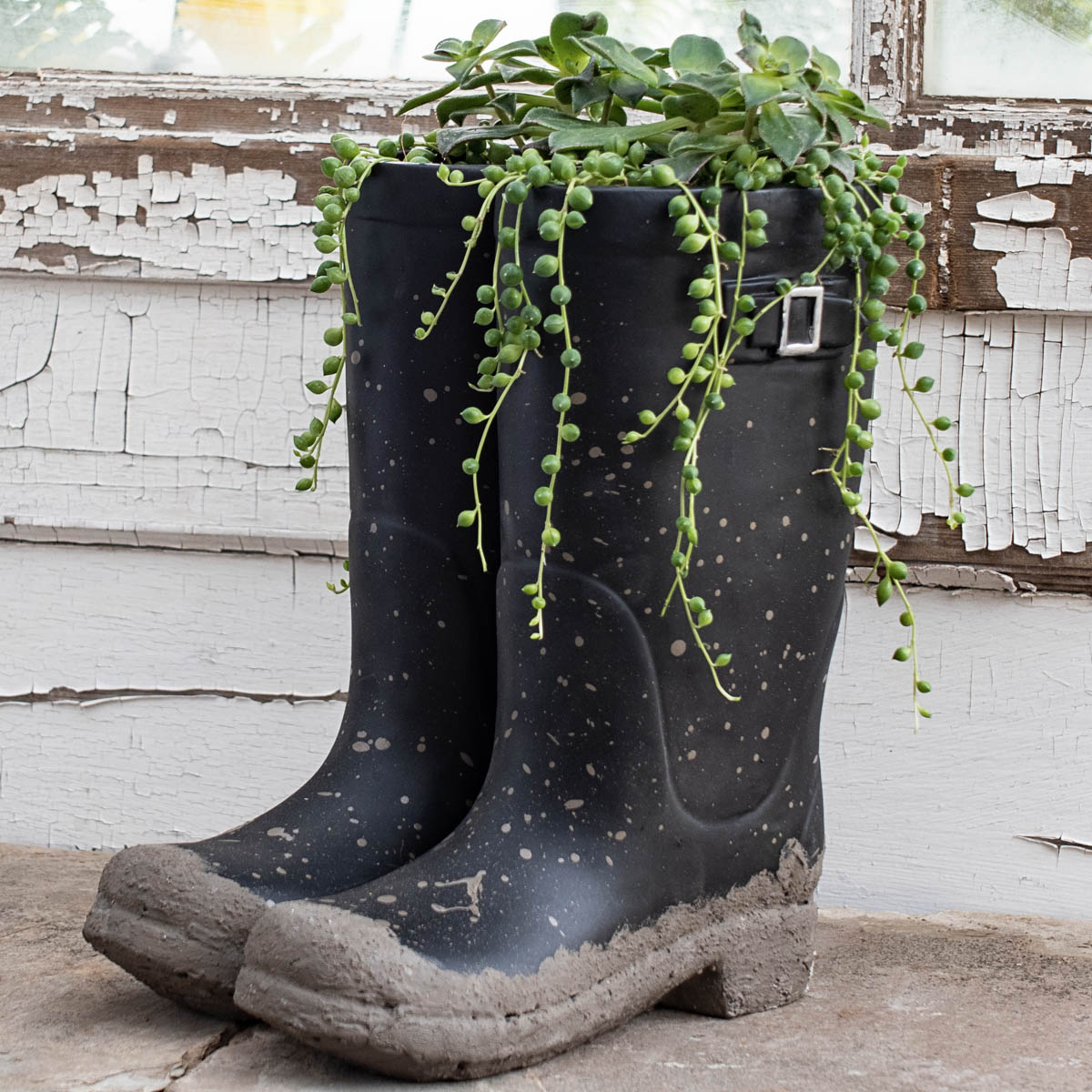 Direct Gardening Garden Boots Planter Garden Statue and Planter