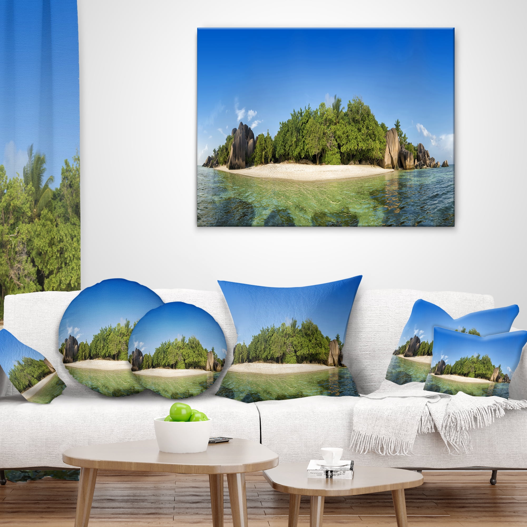 Designart Paradise on Earth Seychelles Island - Seashore Throw Pillow - 18x18