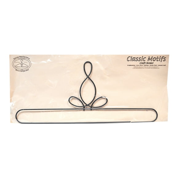 Classic Motifs Heirloom 20 Inch Split Bottom Craft Holder