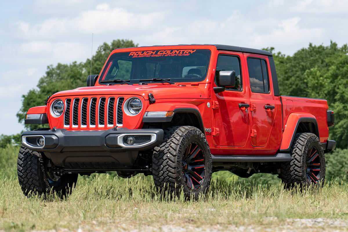 Rough Country 2.5" Leveling Kit for 2020-2023 Jeep Gladiator JT 4WD - 64830B