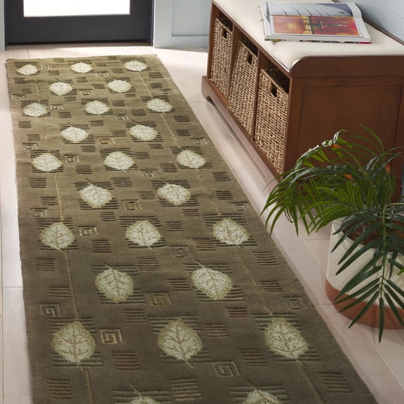 Safavieh Berkley Beulah Floral Wool Runner Rug, Sage, 2'6" x 10'