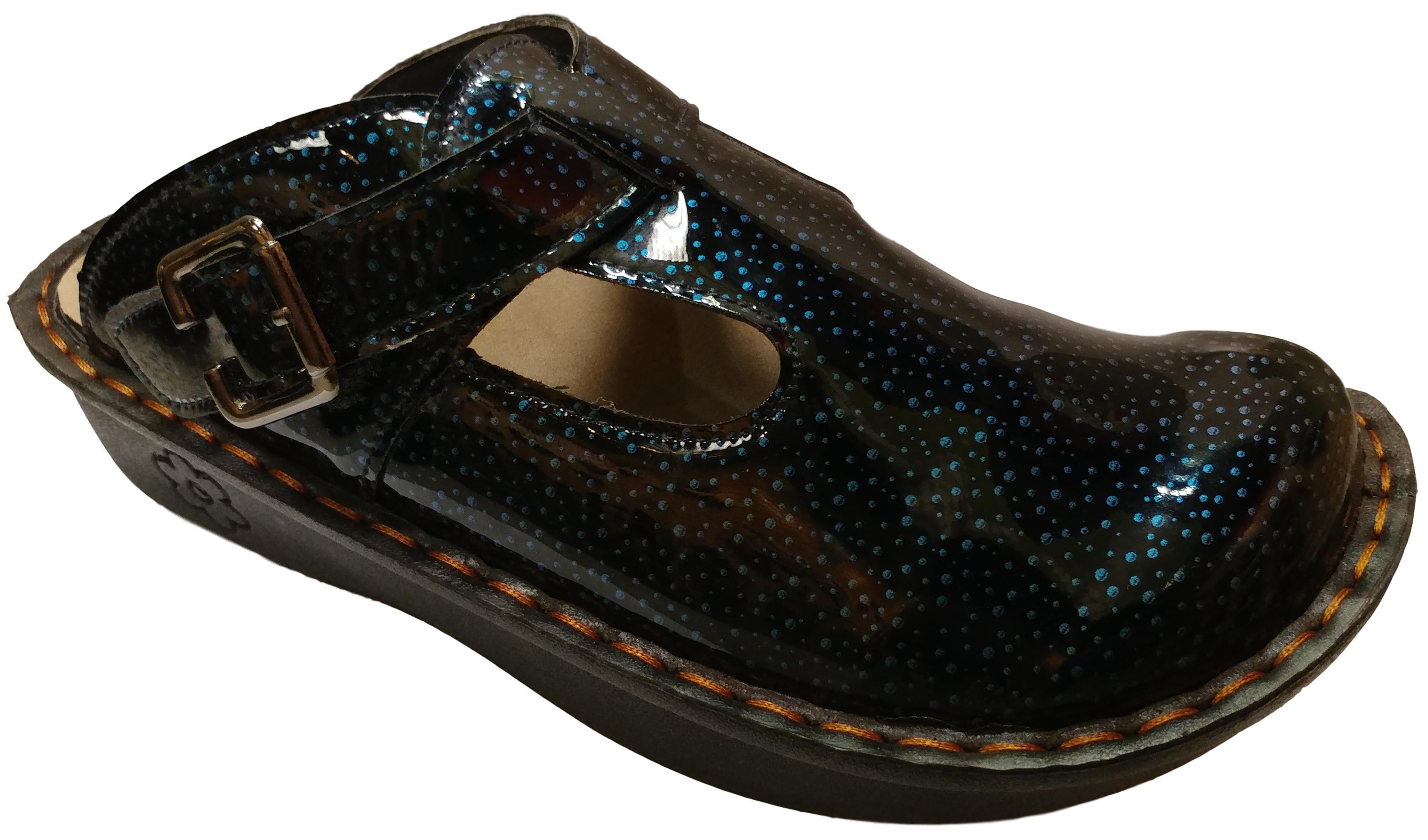 backless nursing clogs